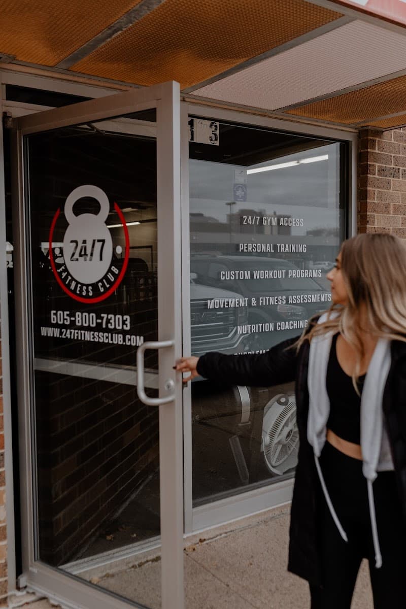 24/7 Fitness Club