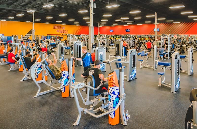 Crunch Fitness - Newark