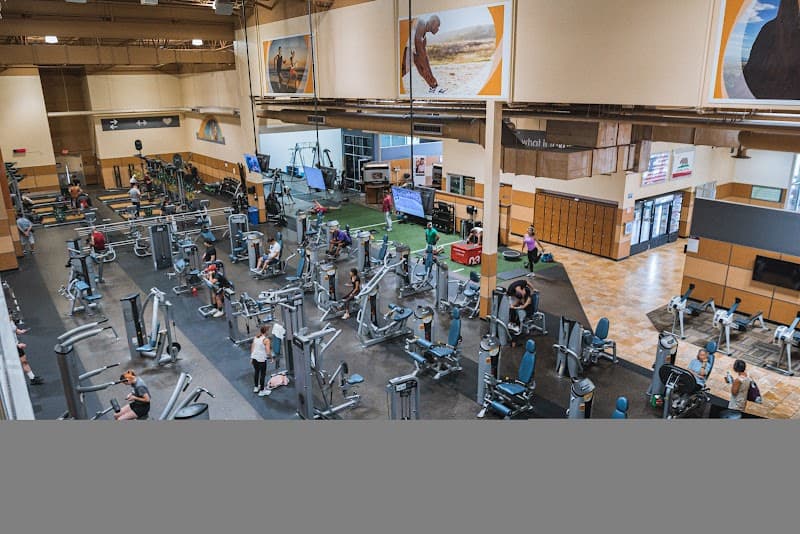 24 Hour Fitness