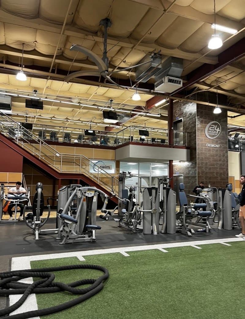 24 Hour Fitness