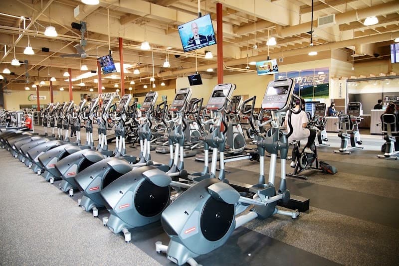 24 Hour Fitness