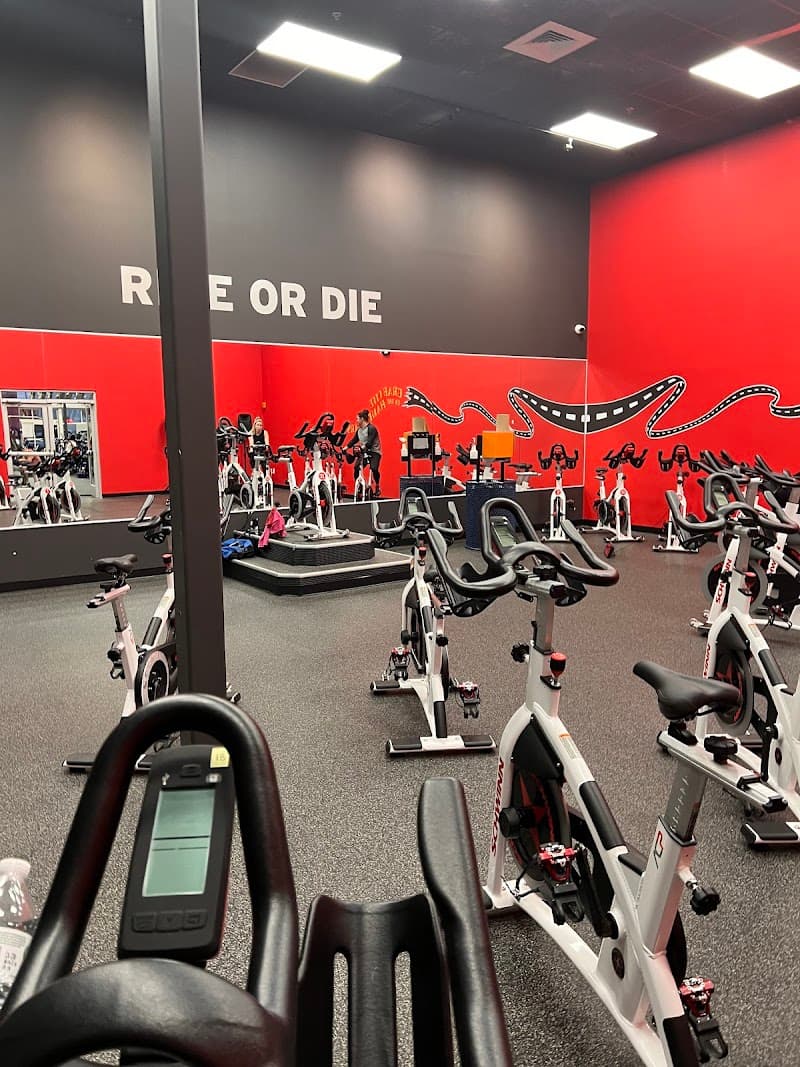 Crunch Fitness - Montgomery